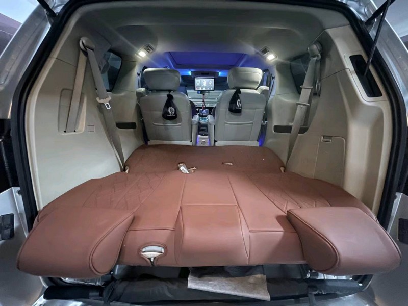 枣庄13年别克GL84