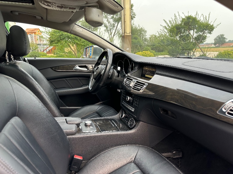 淄博12年奔驰CLS8