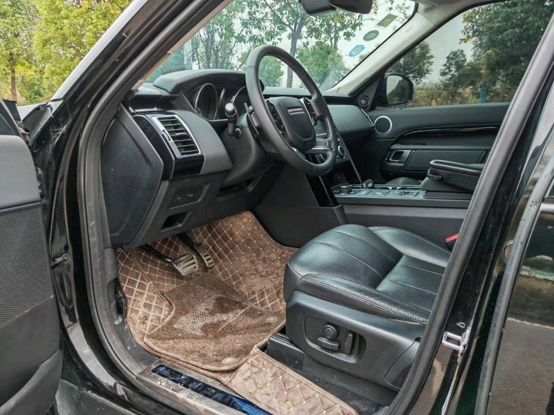 苏州19年路虎发现5