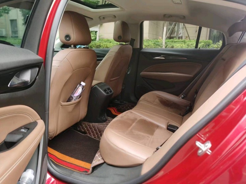 苏州19年别克君威6