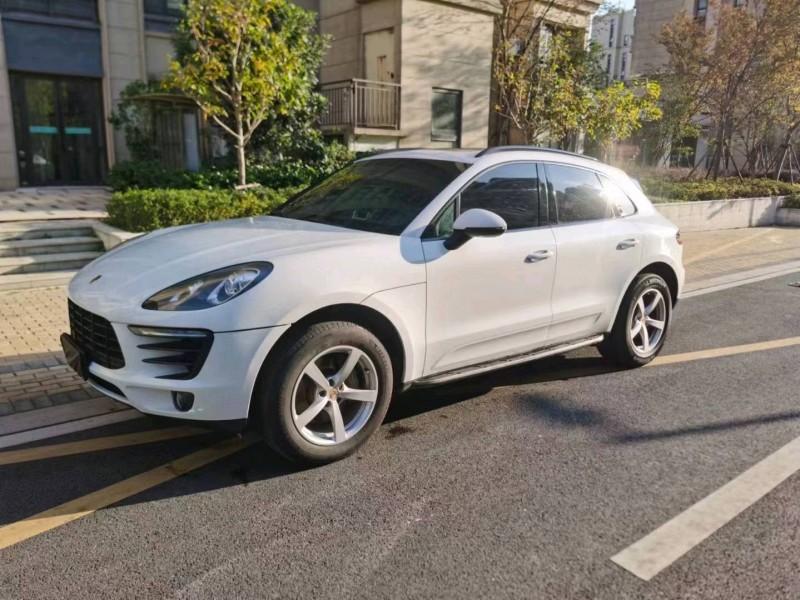 苏州16年保时捷Macan3