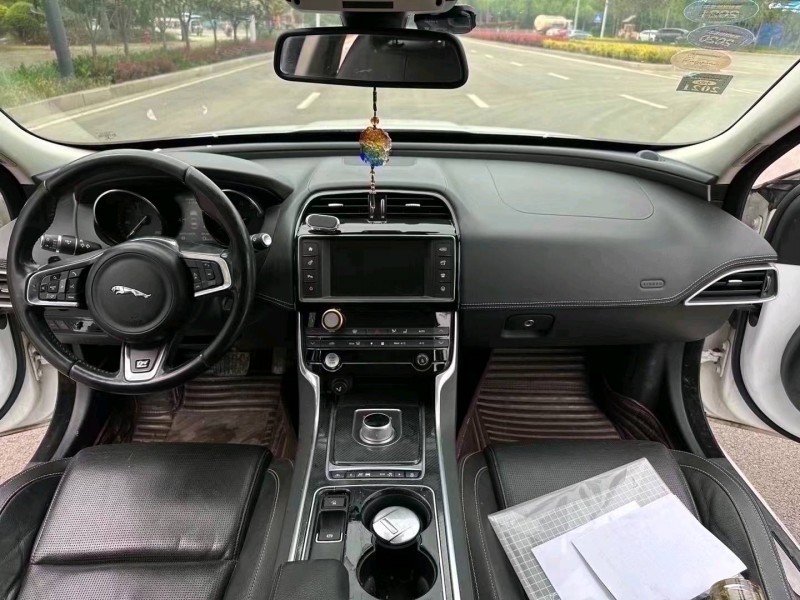 枣庄15年捷豹XE6