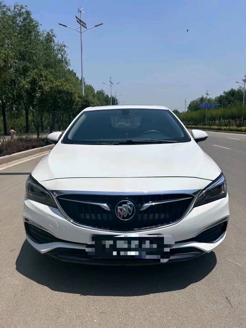 枣庄19年别克威朗1