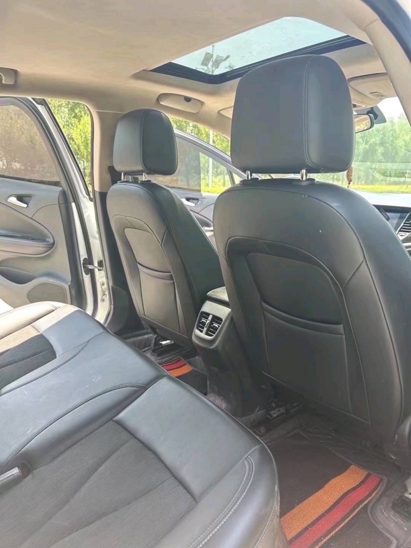 枣庄19年别克威朗5