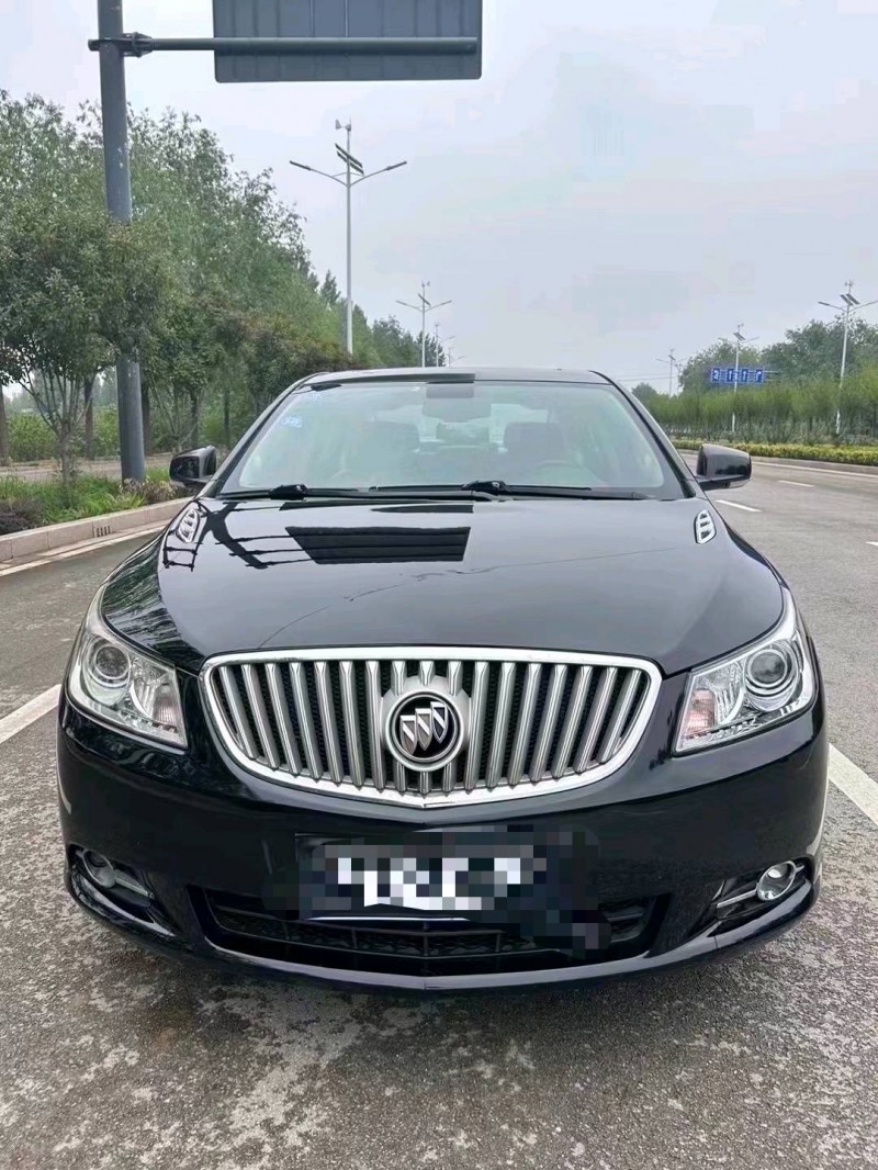 枣庄12年别克君越1