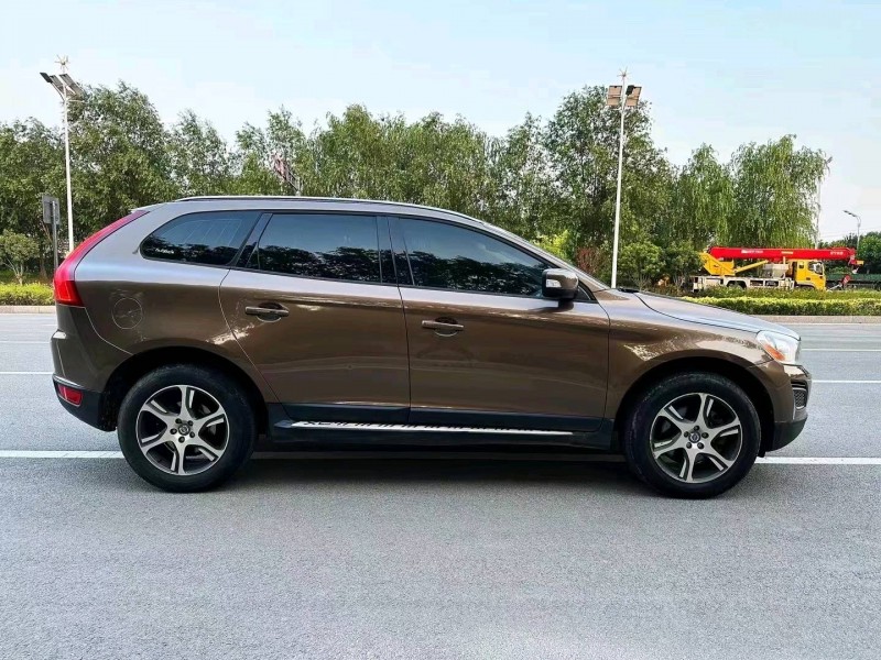 枣庄12年沃尔沃XC607