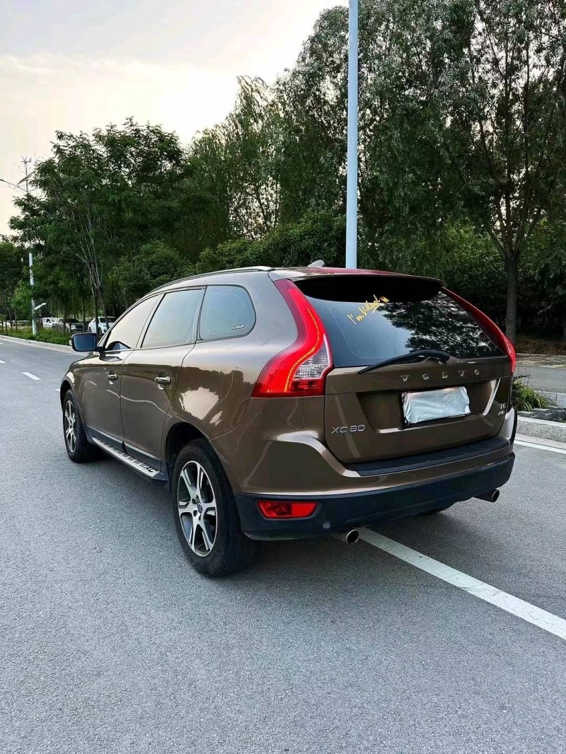 枣庄12年沃尔沃XC608