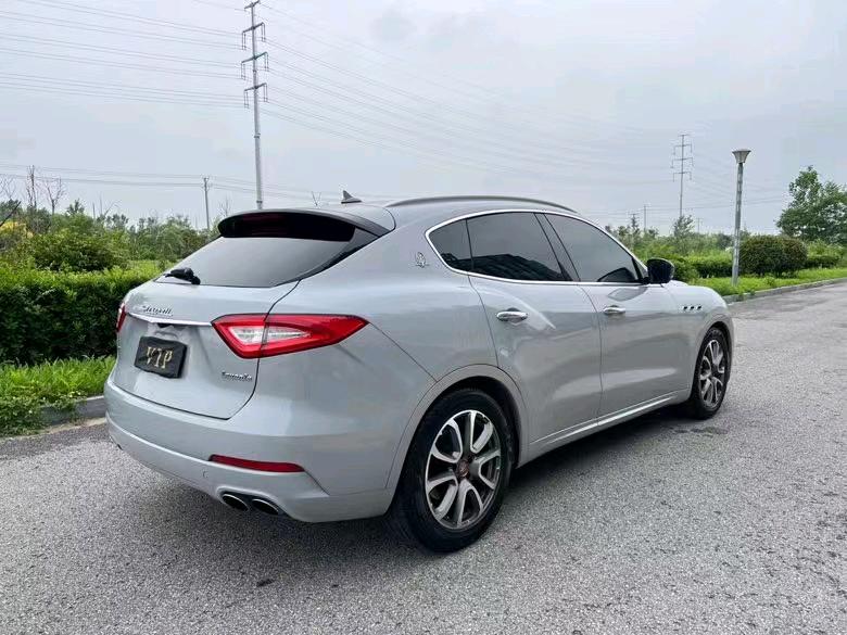 盐城18年玛莎拉蒂Levante8