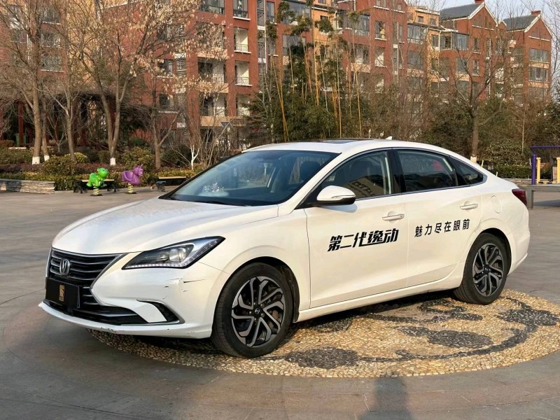 青岛18年长安汽车逸动2