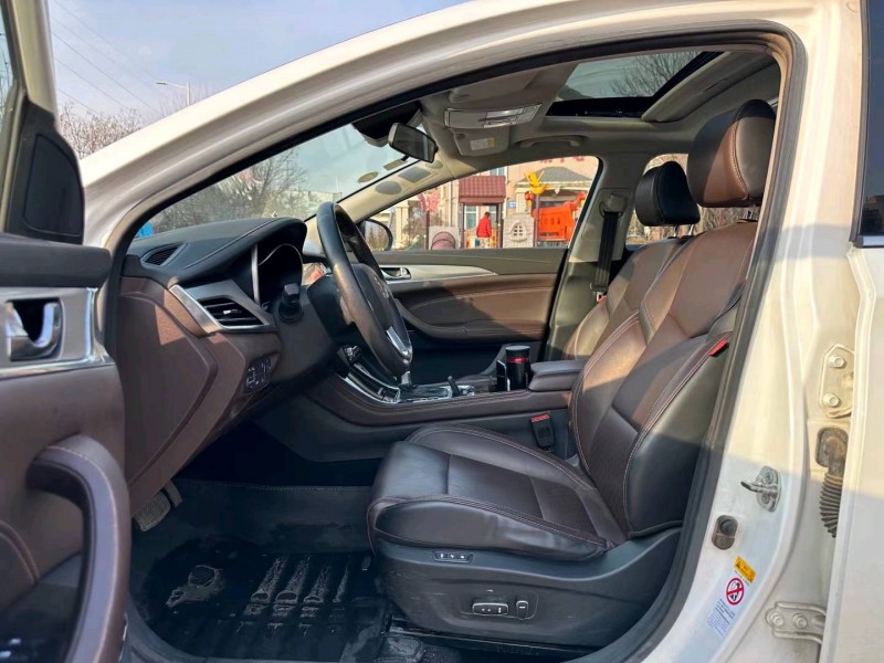 青岛18年长安汽车逸动9