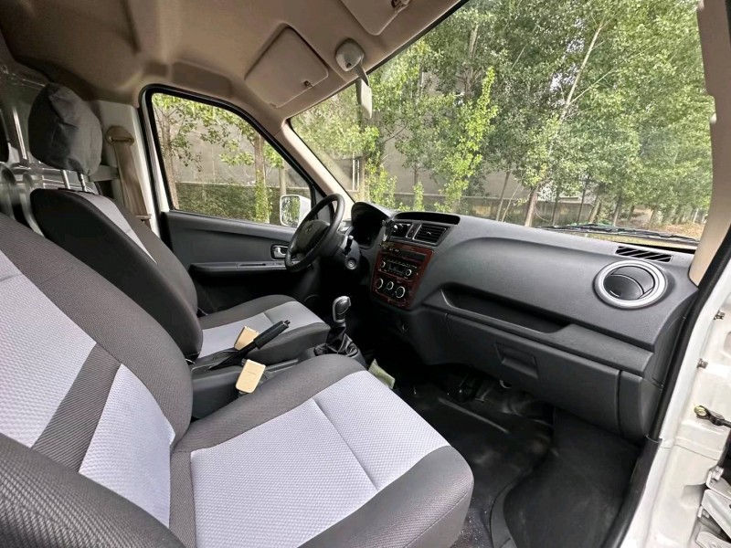 青岛23年长安汽车睿行9