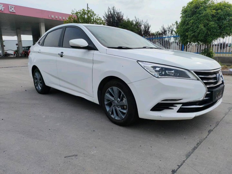 徐州18年长安汽车逸动2