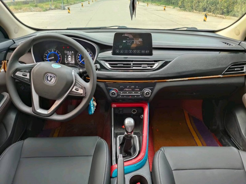 徐州18年长安汽车逸动7