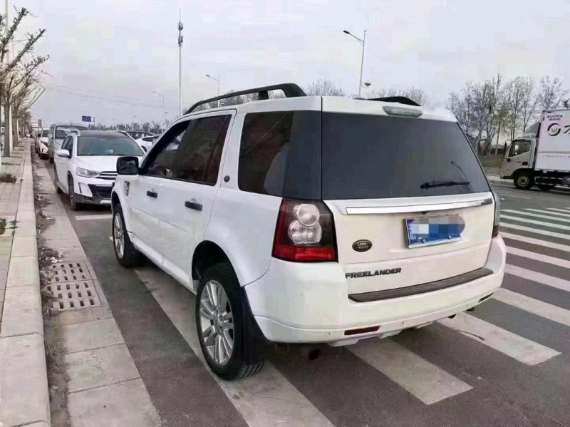 东营12年路虎神行者3