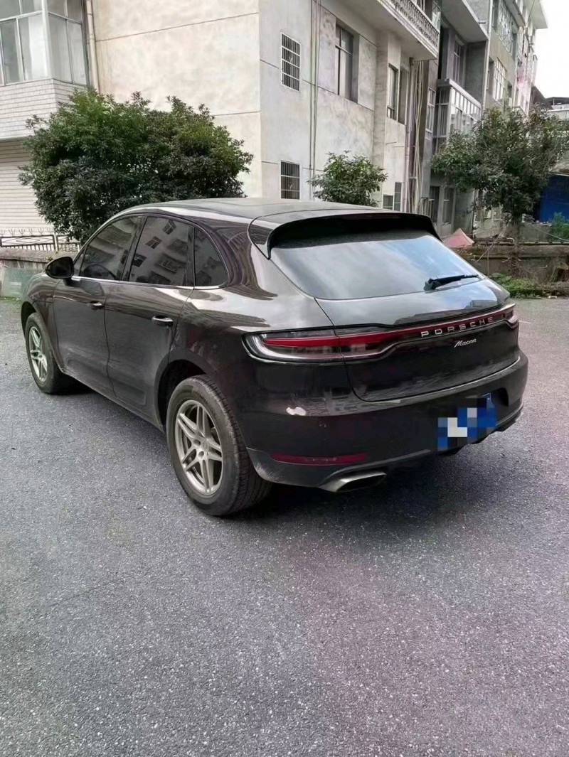 珠海20年保时捷Macan8