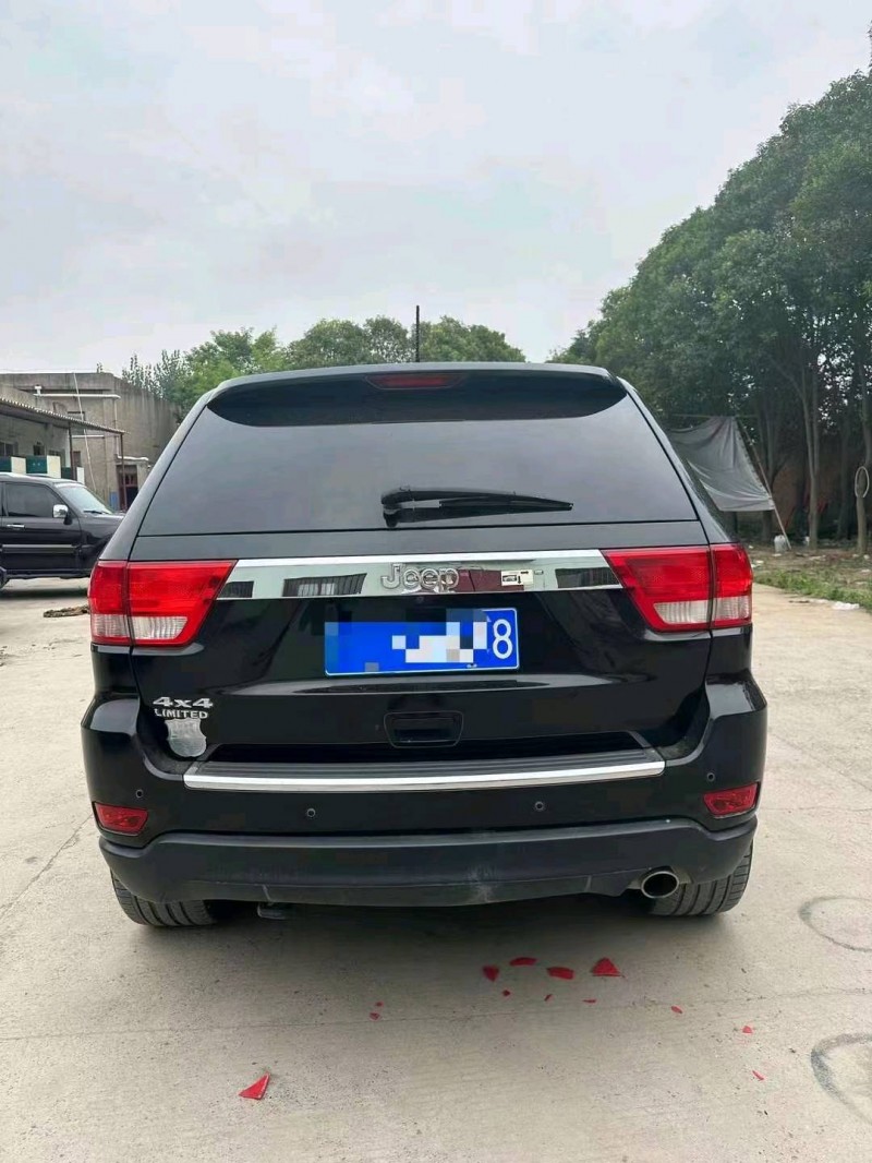 平頂山12年Jeep大切諾基8
