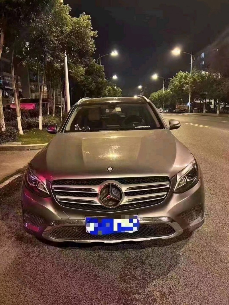 重庆16年奔驰GLC1