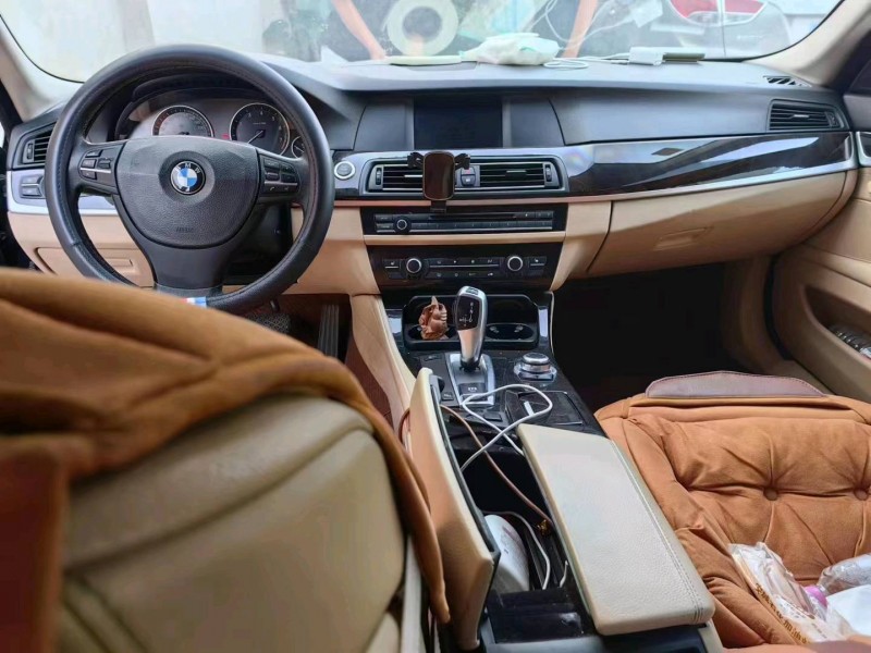 济南12年宝马5系4