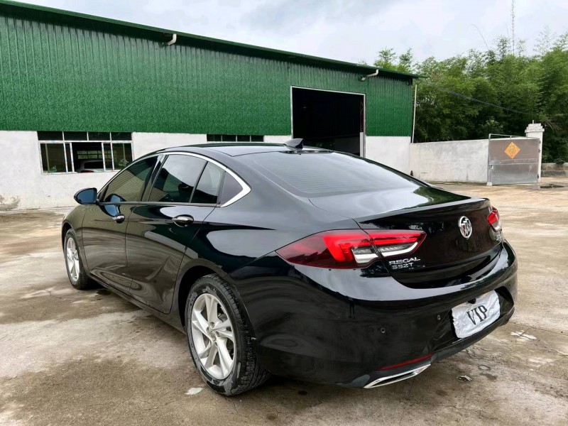 广州21年别克君威6