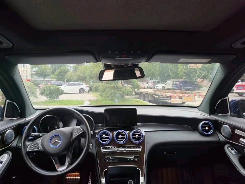 东营16年奔驰GLC8