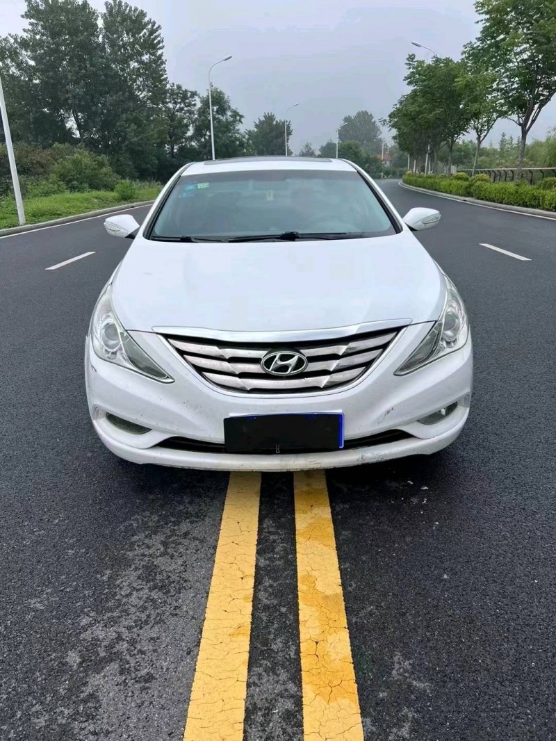 淮南12年现代索纳塔八1