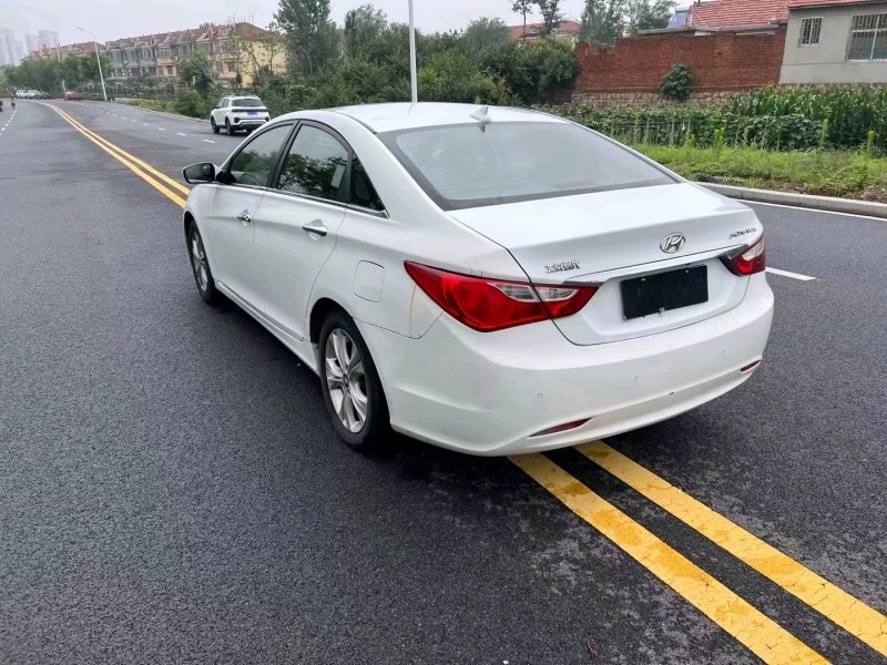 淮南12年现代索纳塔八8