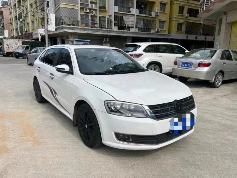 珠海13年大众朗行6