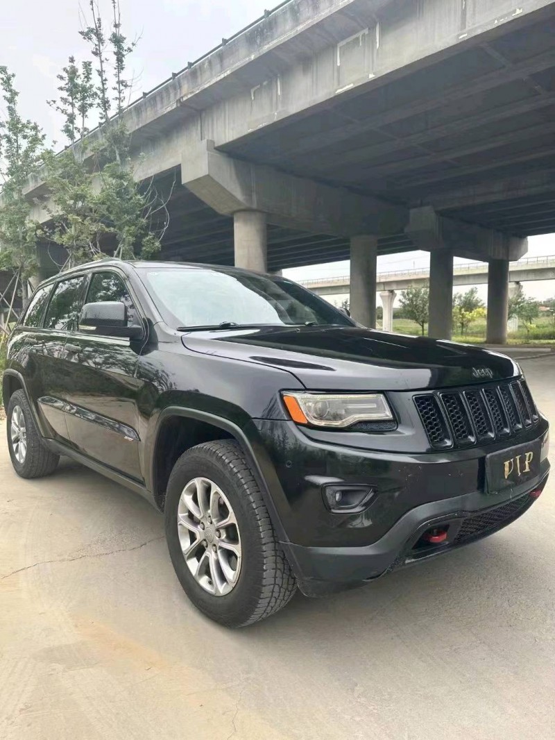 枣庄15年Jeep大切诺基3