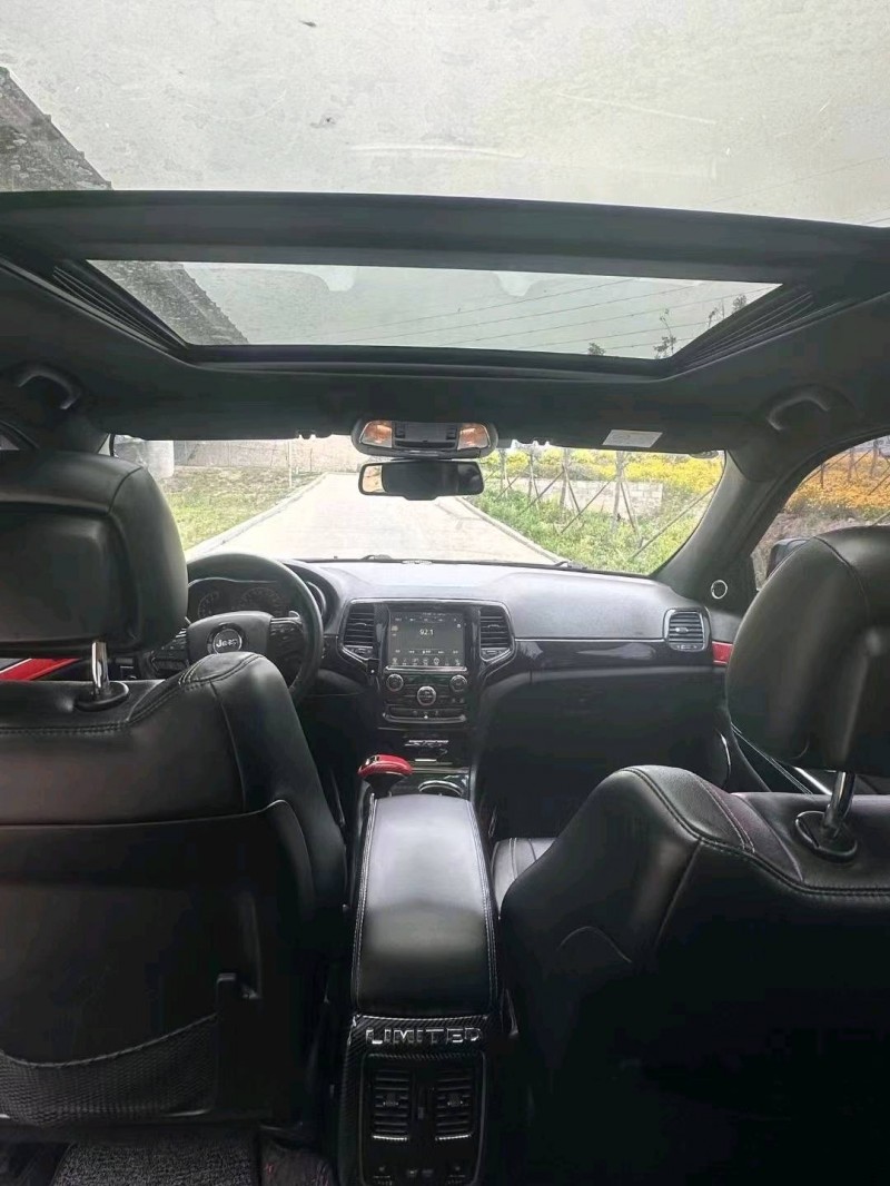 枣庄15年Jeep大切诺基4