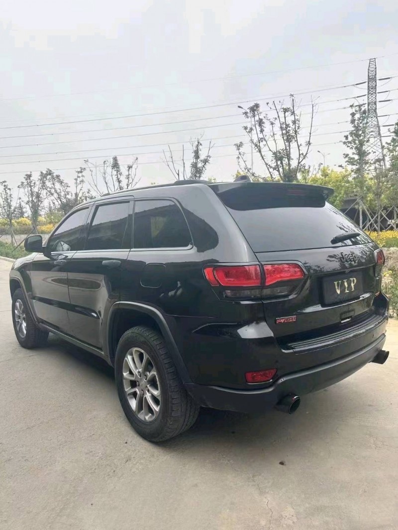 枣庄15年Jeep大切诺基7