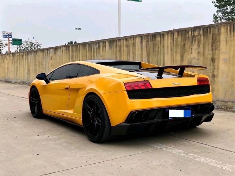 菏澤10年蘭博基尼Gallardo8