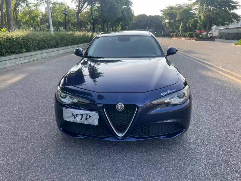 衡阳19年阿尔法·罗密欧Giulia1