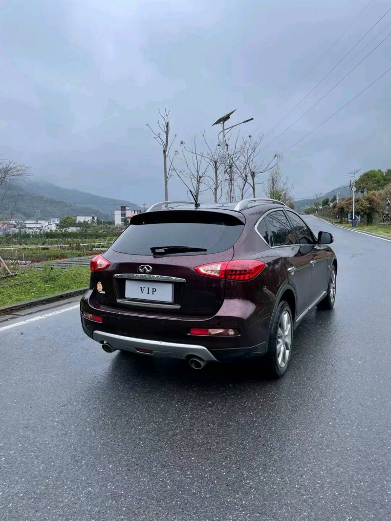 萍乡17年英菲尼迪QX507