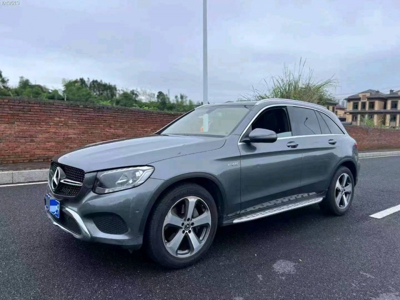 汕头19年奔驰GLC3