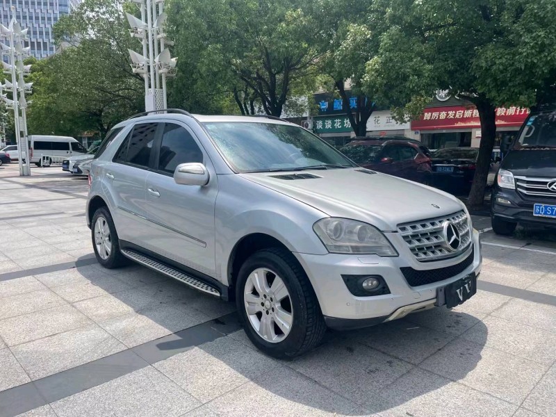 常州09年奔驰ML2