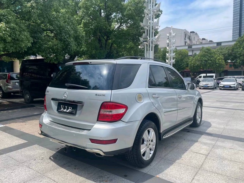 常州09年奔驰ML9