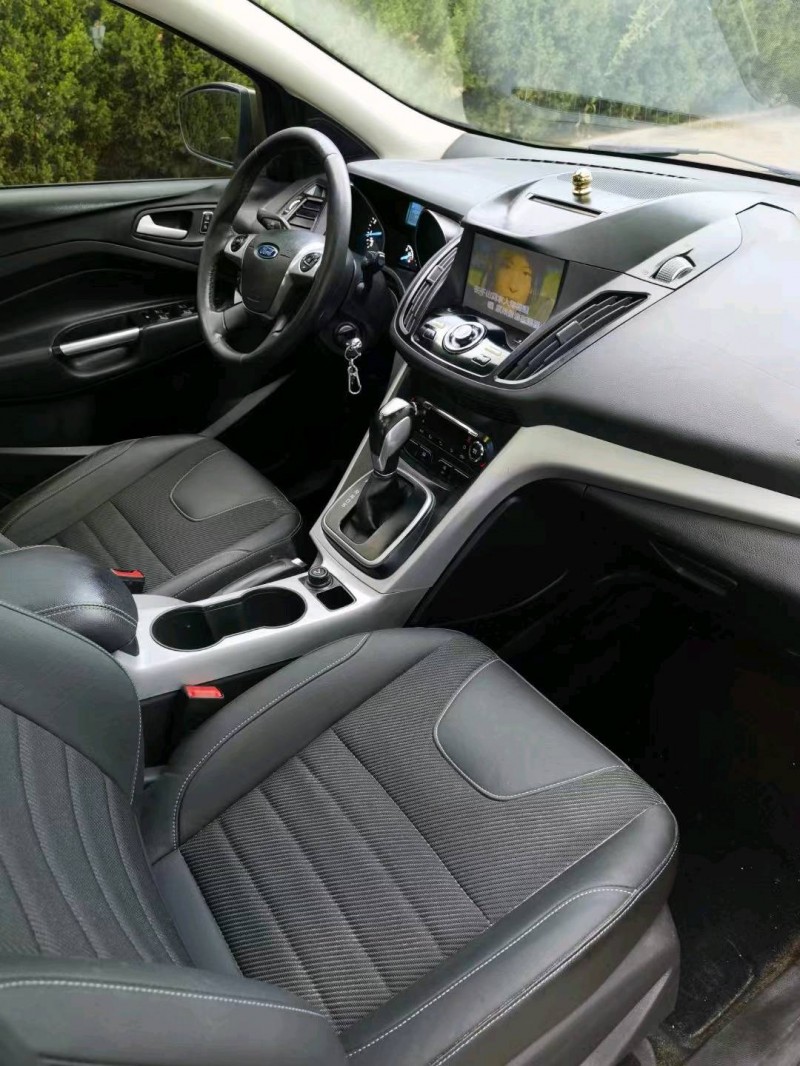 东营16年福特翼虎8