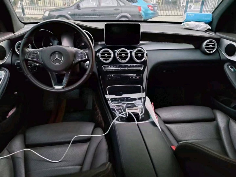 枣庄19年奔驰GLC8