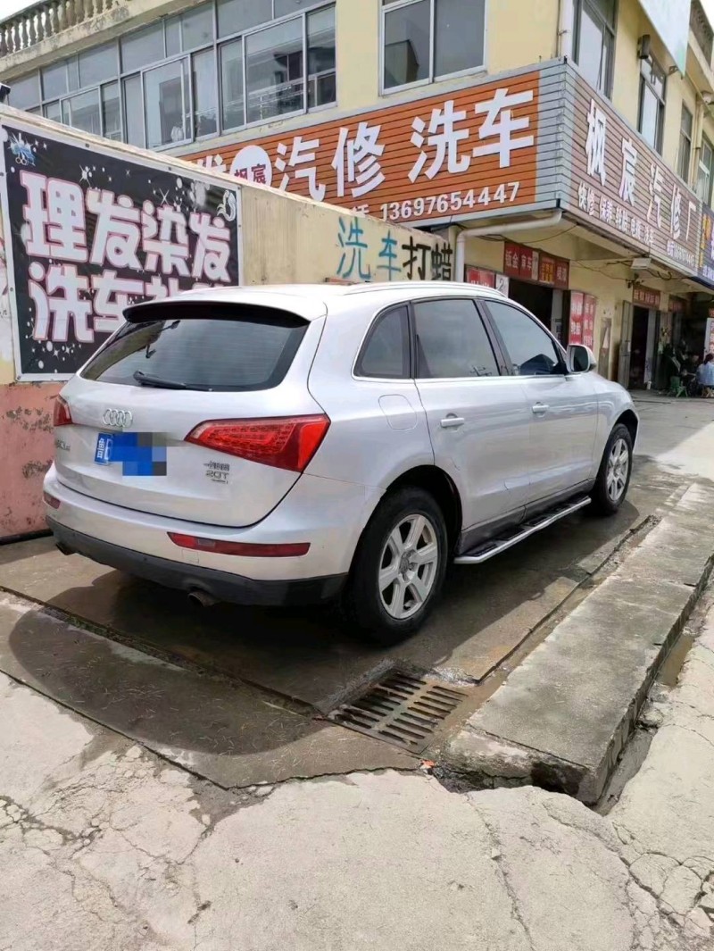 东营10年奥迪Q54