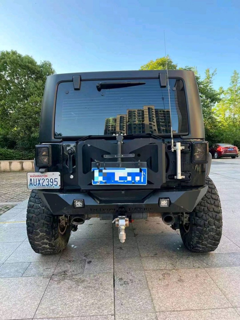 嘉兴19年Jeep牧马人3