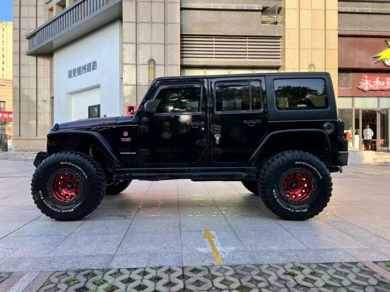 嘉兴19年Jeep牧马人8