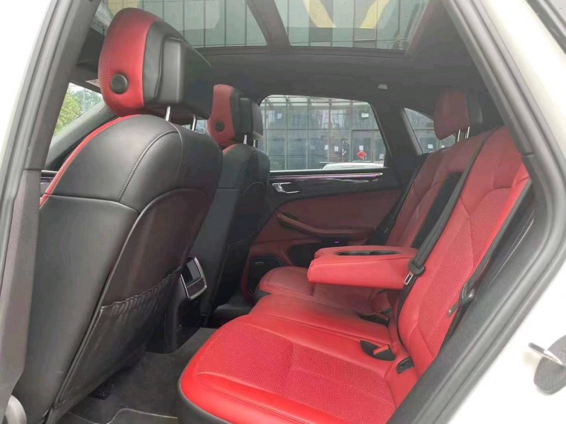 九江15年保時捷Macan5