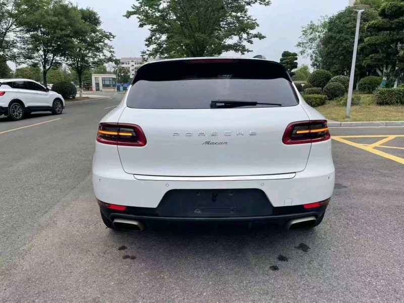 九江15年保時捷Macan6