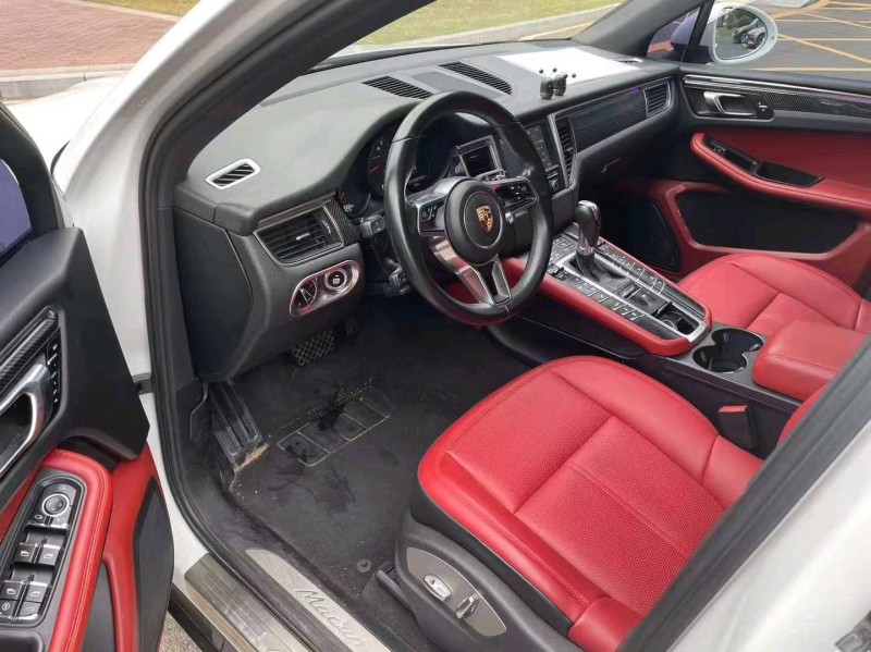 九江15年保時捷Macan7