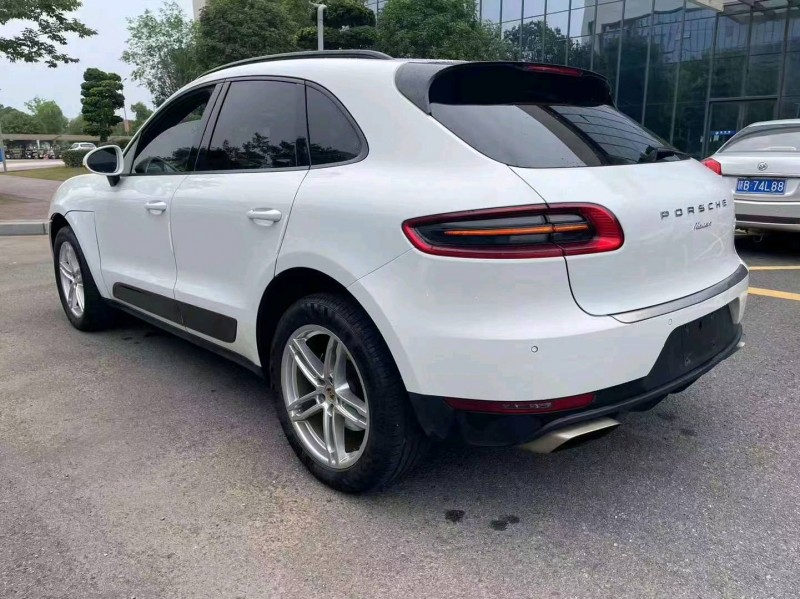 九江15年保時捷Macan9