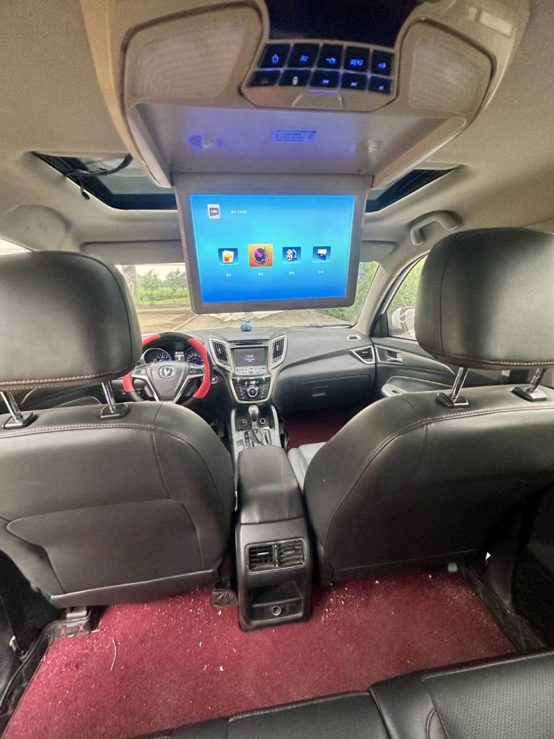 青岛15年长安汽车CS754