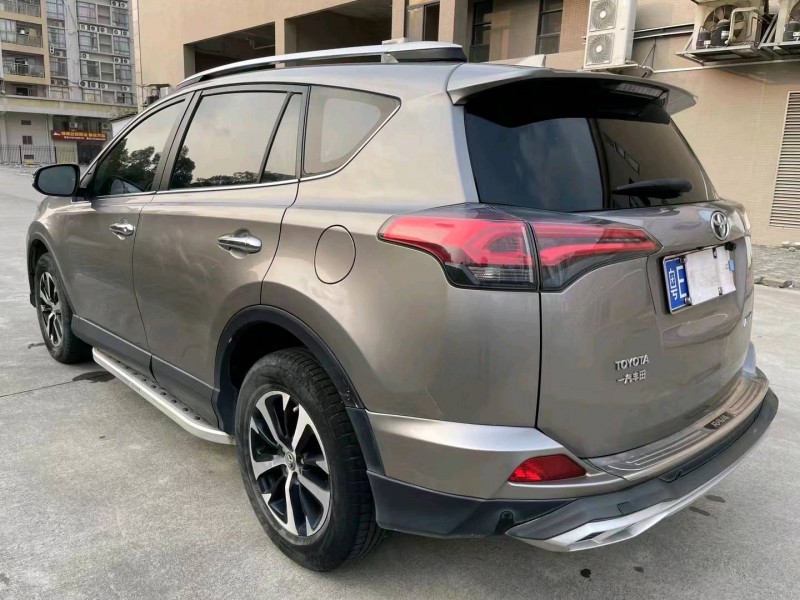 江門16年豐田RAV4榮放7