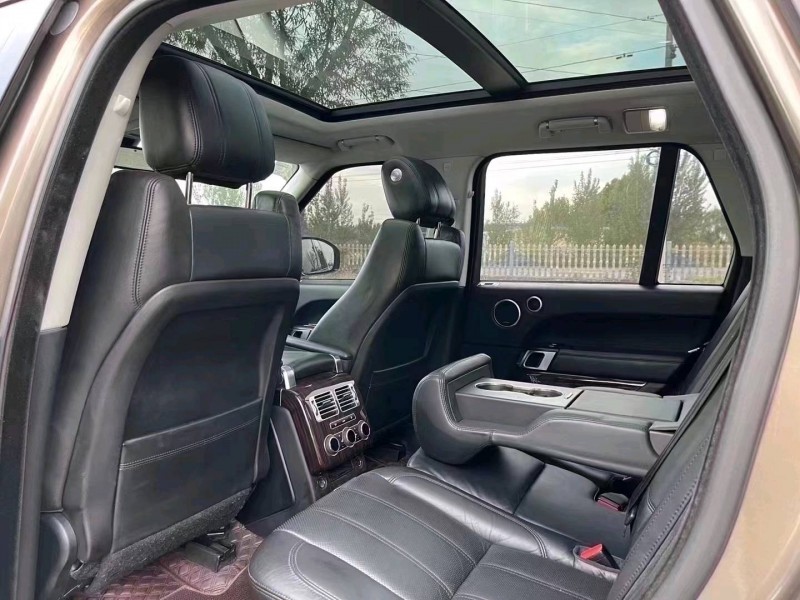 保定14年路虎揽胜行政4