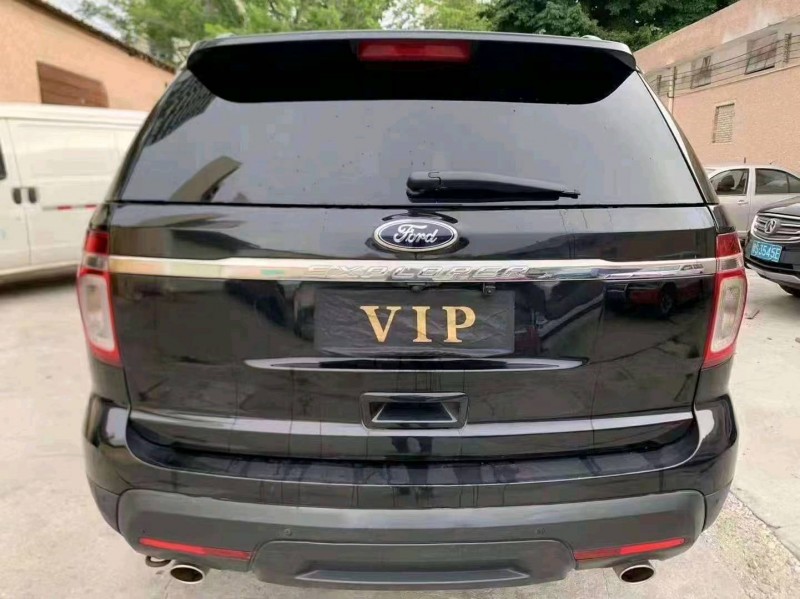 汕头15年福特探险者5