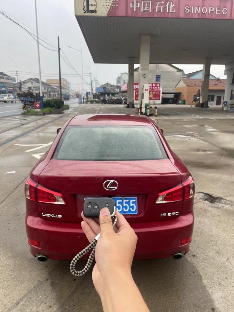 常州12年雷克萨斯IS2